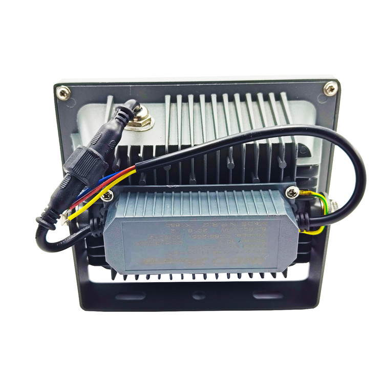 پرژکتور 30 وات مدل COB IP65 ایندوکوپ