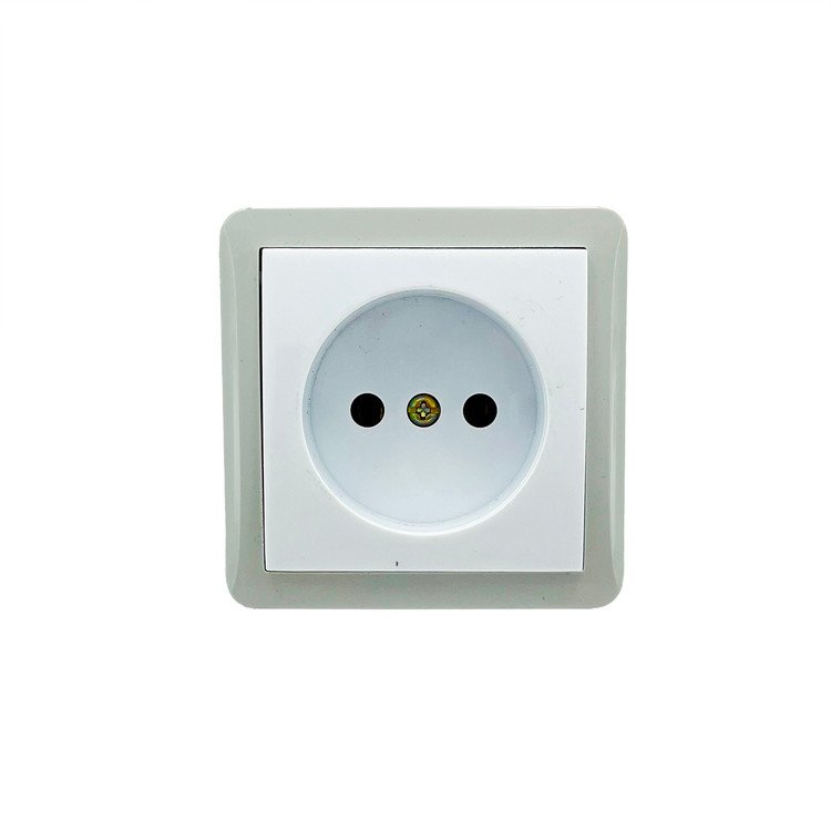 پریز برق روکار ساده 220 ولت 16 آمپر پارت الکتریک