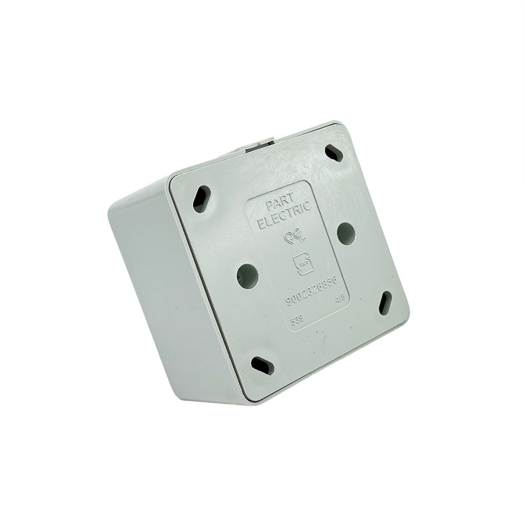 پریز برق روکار ساده 220 ولت 16 آمپر پارت الکتریک