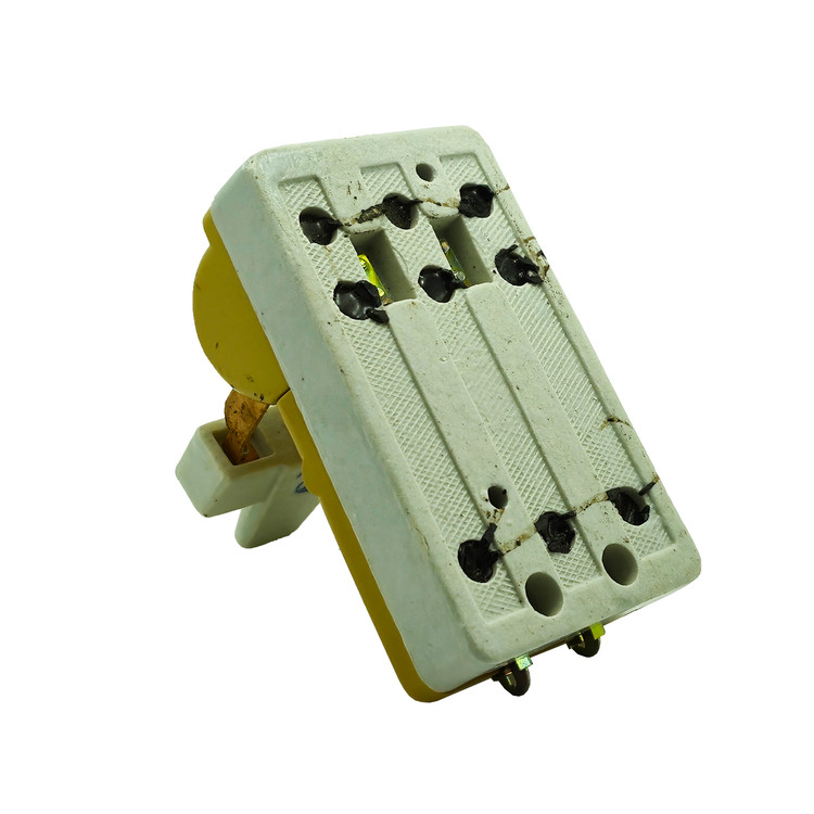 کلید چاقویی یکطرفه 30 آمپر 600 ولت 3 فاز